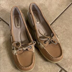 NWOT SPERRY 7.5  Women's Brown Loafers